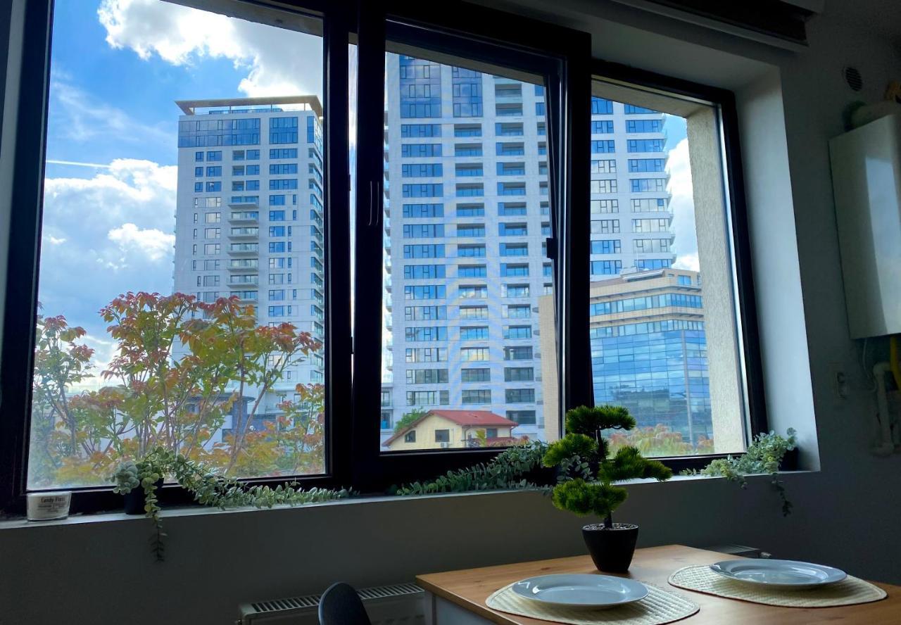 Cozy Apartment With Self Check-In Near Promenada Mall And Verdi Park ブカレスト エクステリア 写真