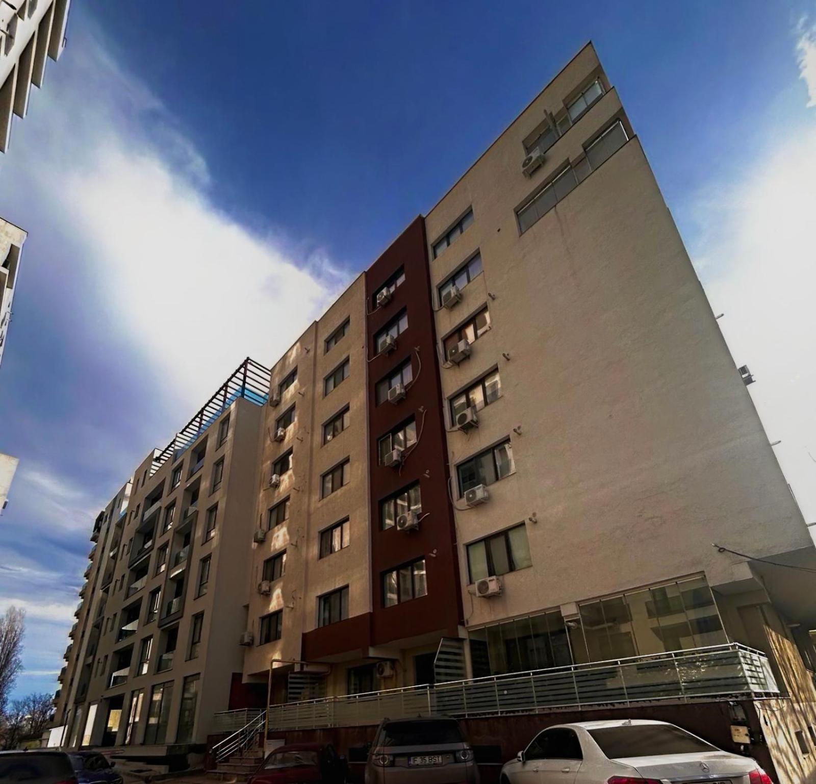 Cozy Apartment With Self Check-In Near Promenada Mall And Verdi Park ブカレスト エクステリア 写真
