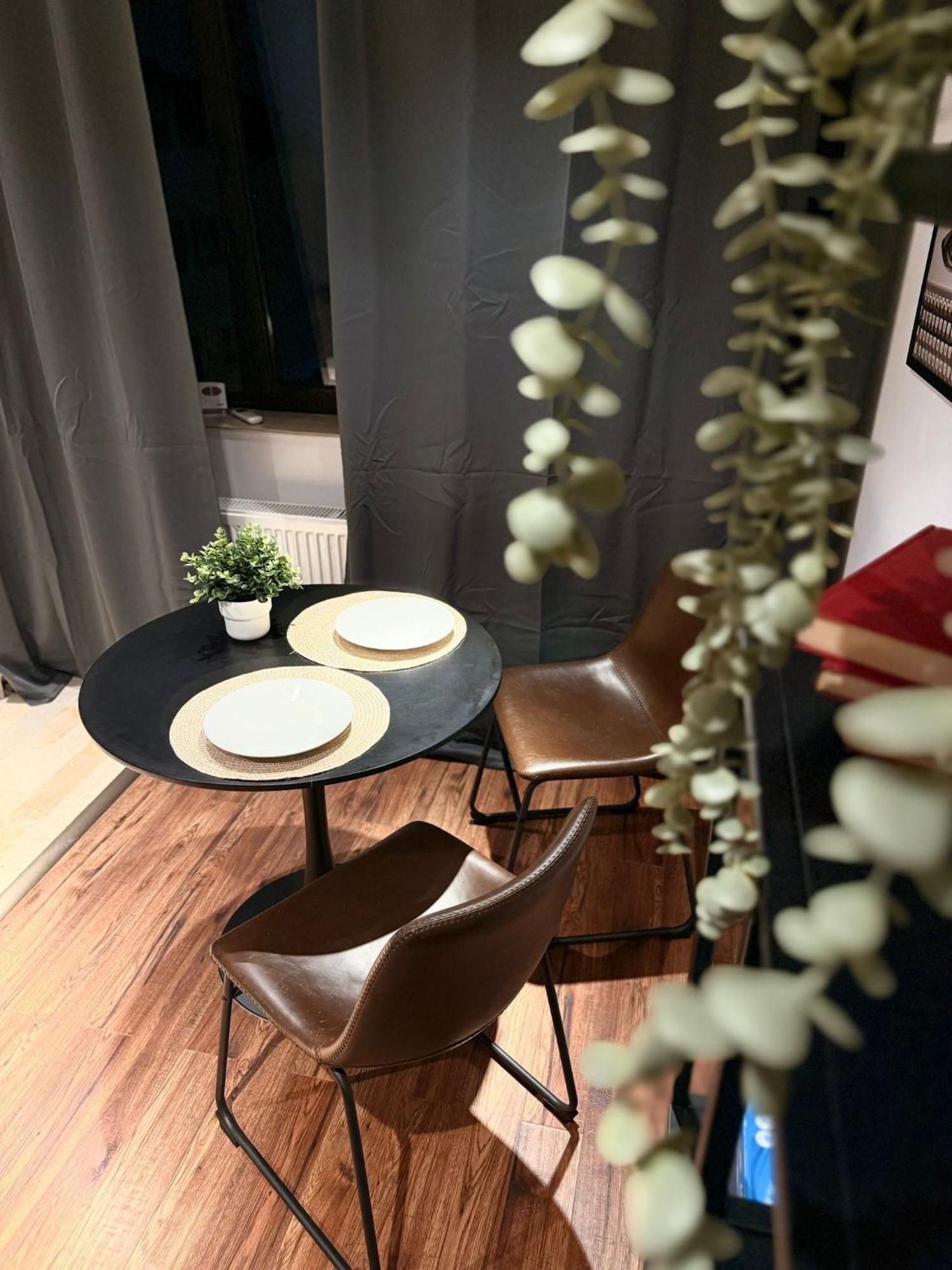 Cozy Apartment With Self Check-In Near Promenada Mall And Verdi Park ブカレスト エクステリア 写真